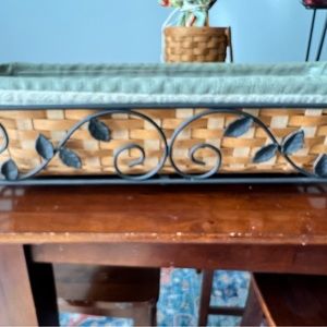 Longerberger wire basket with plastic insert